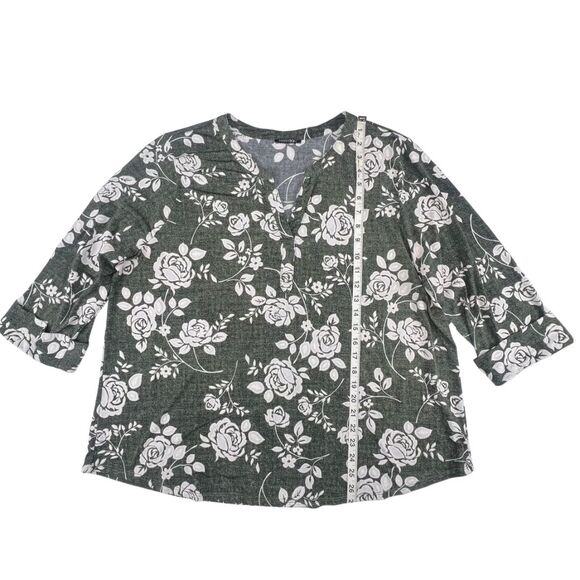 Papermoon Blouse 3X Gray Green Tones Floral White Rose Print Split Neck Top - Picture 4 of 9